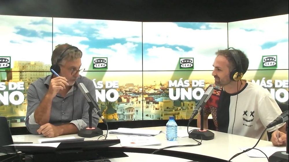Santi García Cremades con Carlos Alsina en el estudio