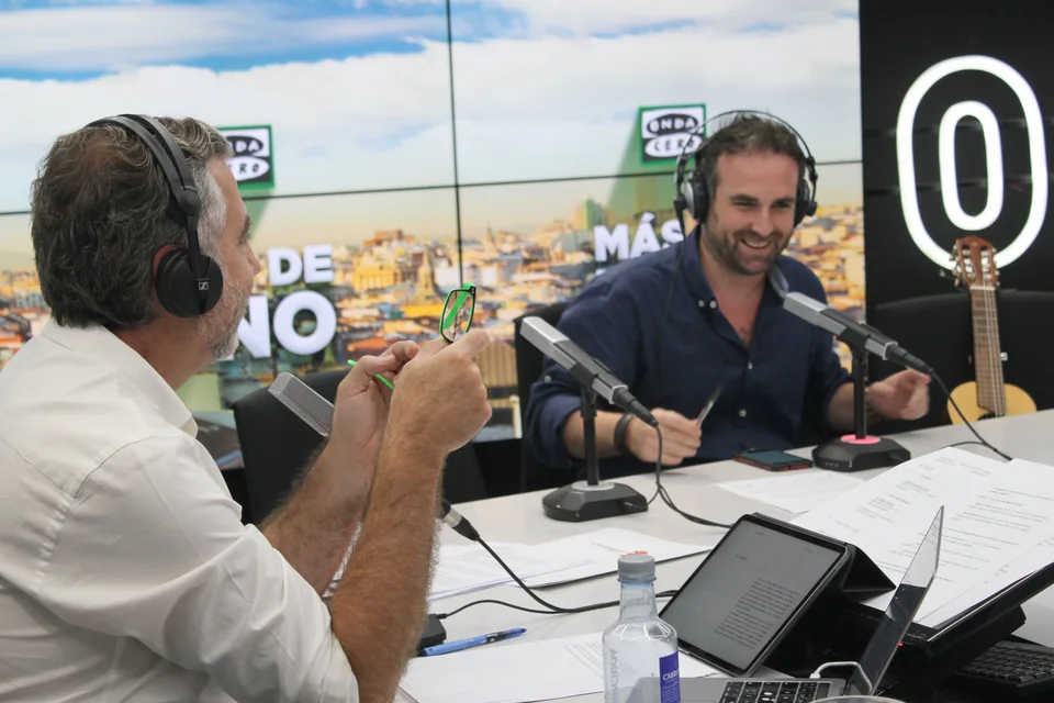Trabajo ante el micrófono en Onda Cero